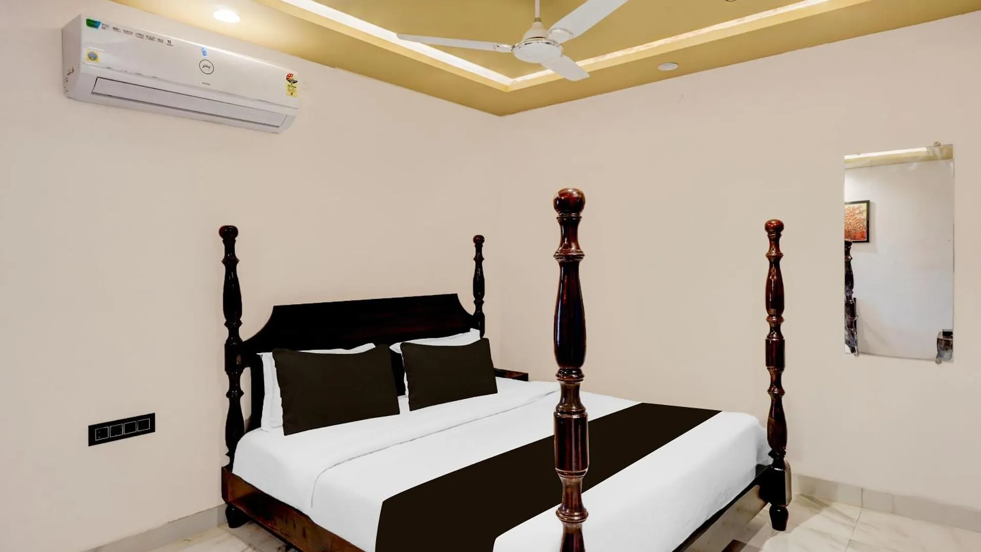 Hotel O Lake N Hill View Udaipur 3*,  India